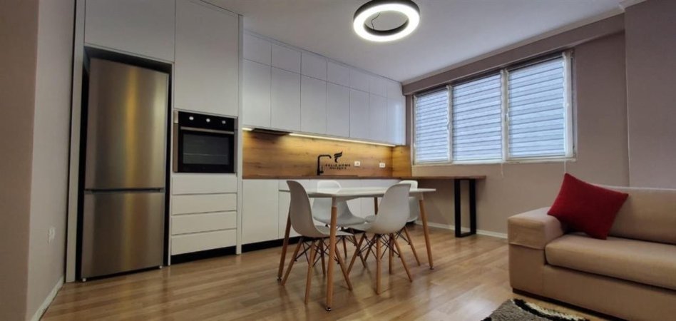 Tirane, shitet apartament 2+1 Kati 4, 81 m² 109.000 € (SHKOZE)