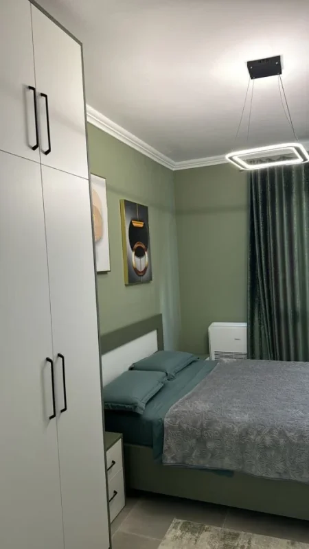 Tirane, jepet me qera apartament 1+1+Ballkon Kati 7, 60 m² 500 € (Rruga 5 maj Tirane)