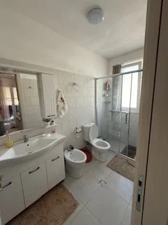 Kruje, shitet apartament 3+1+Ballkon Kati 3, 110 m² 100.000 € (Thumane)