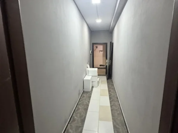 TE MYSLYM SHYRI JAPIM ME QERA 2 APART NGA 1+1 PER ZYRE DHE/OSE BANIM, 500 Euro/secili