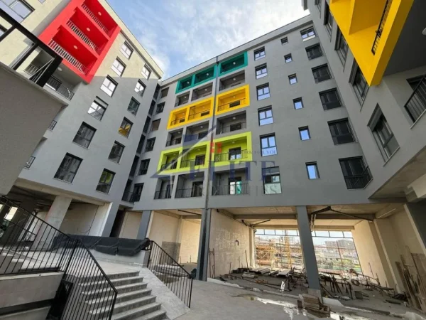 Tirane, shitet apartament 2+1+Ballkon Kati 4, 110 m² 125.000 € (Paskuqan)