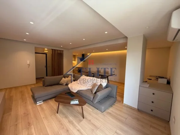 Tirane, shitet apartament 2+1+Ballkon Kati 2, 127 m² 300.000 € (Kodra e Diellit 2)