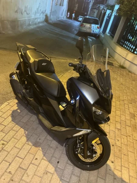 Durres, shes Scooter BMW C400GT , e zeze 21.000 km 8.000 €