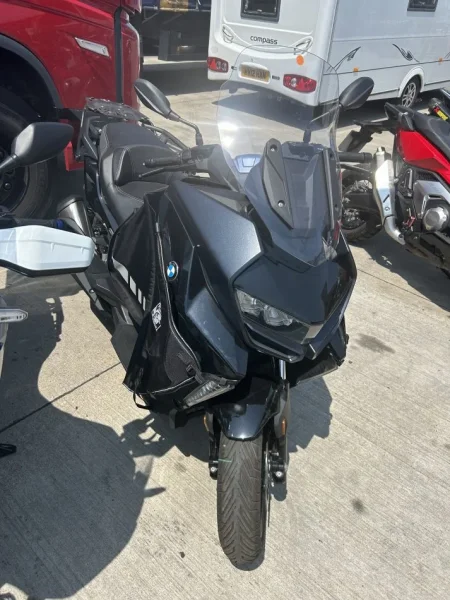 Durres, shes Scooter BMW C400GT , e zeze 21.000 km 8.000 €