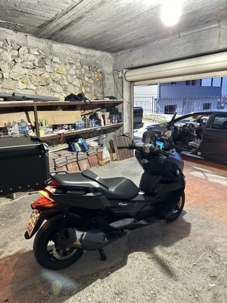 Durres, shes Scooter BMW C400GT , e zeze 21.000 km 8.000 €
