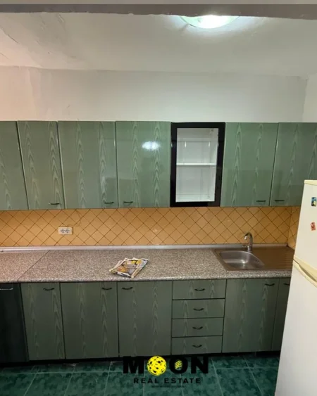 Tirane, shes apartament 2+1 Kati 2, 72 m² 115.000 € (Ali Demi)