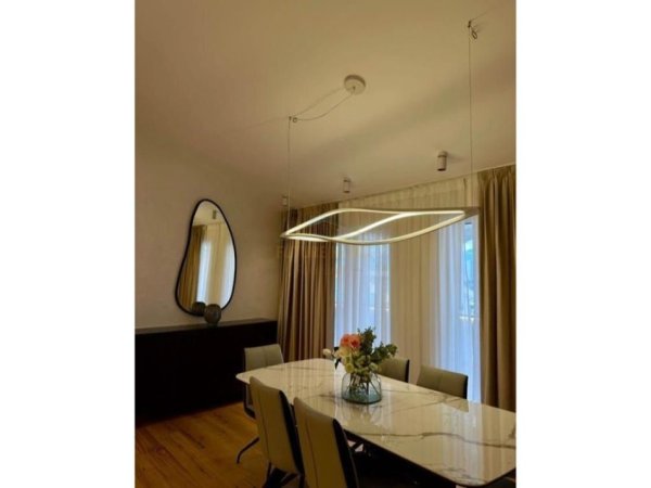 Tirane, shitet apartament Dublex Kati 5, 300 m² 700.000 € (Liqeni i Thate)