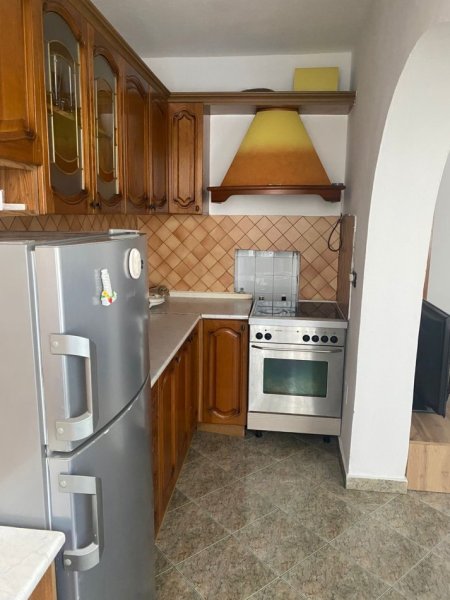 Tirane, shes apartament 2+1+Ballkon Kati 4, 56 m² 131.600 € (Rr Zonja Curre)
