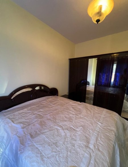 Tirane, jepet me qera Vile 4+1+Aneks+Ballkon Kati 3, 250 m² 1.500 € (Rruga Gjon Buzuku)
