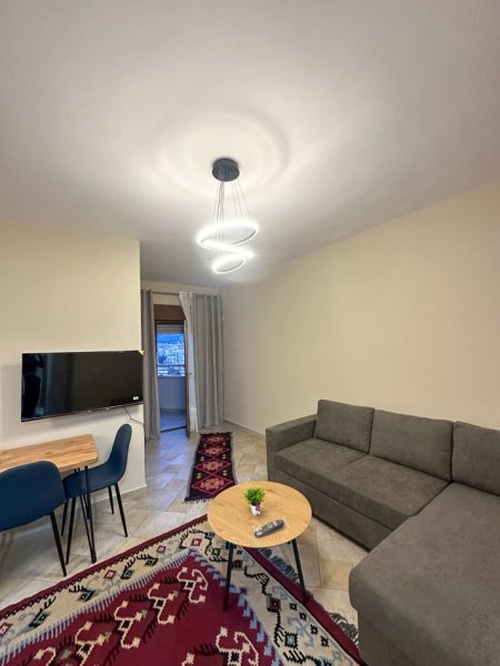 Tirane, jepet me qera apartament 1+1+Ballkon Kati 15, 60 m² 600 € (Kostandin Kristoforidhi)