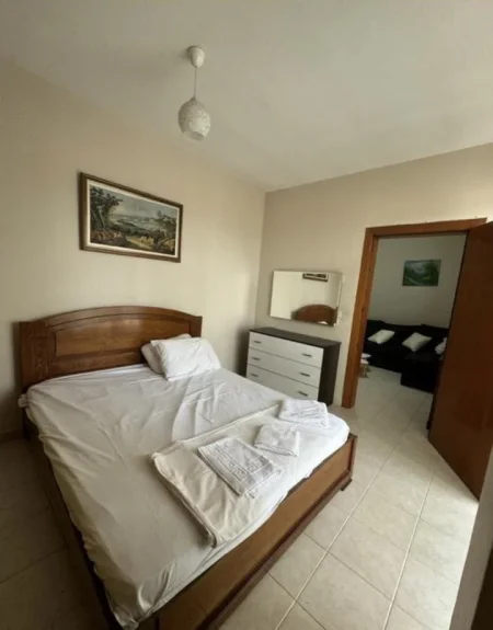 Tirane, shes apartament 1+1 Kati 10, 80 m² (Shkolla Qazim Turdiu)