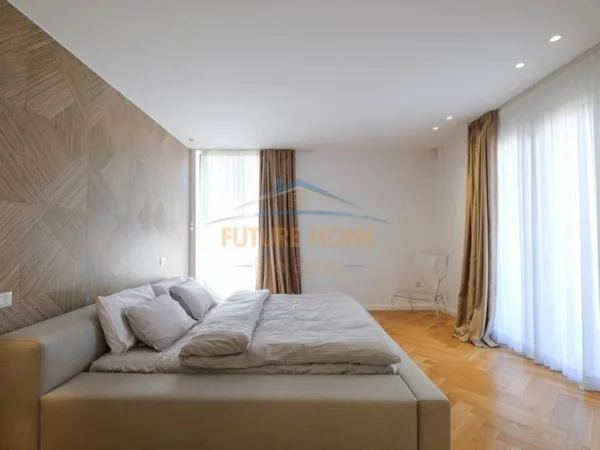 Tirane, shitet Vile 2 Katshe Kati 0, 420 m² 1.100.000 € (Qeha-Shytaj)