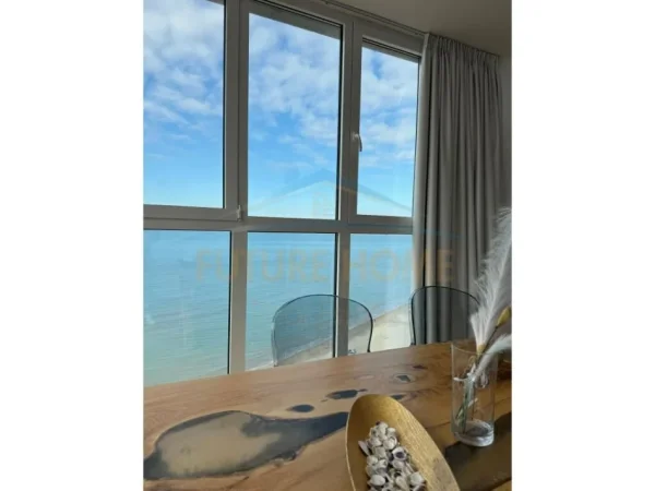 Shkembi Kavajes, shitet Suite 2+3+Ballkon Kati 15, 183 m² 600.000 € (Durres)