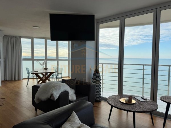 Shkembi Kavajes, shitet Suite 2+3+Ballkon Kati 15, 183 m² 600.000 € (Durres)