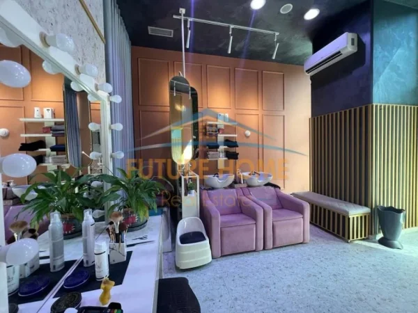 Tirane, shitet ambjent biznesi Kati 0, 39 m² 26.000.000 € 