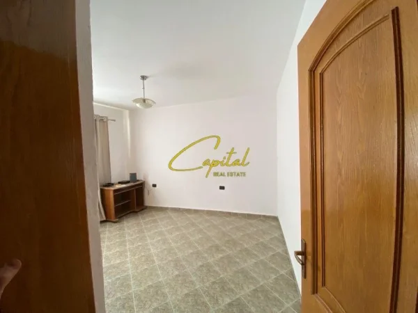 Tirane, shitet apartament 2+1 Kati 4, 65 m² 131.600 € (ALI DEMI)