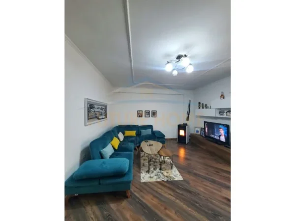 Tirane, shitet apartament 2+1+Ballkon Kati 2, 99 m² 135.000 € (Fresk)