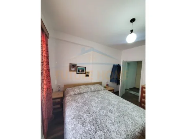 Tirane, shitet apartament 2+1+Ballkon Kati 2, 99 m² 135.000 € (Fresk)