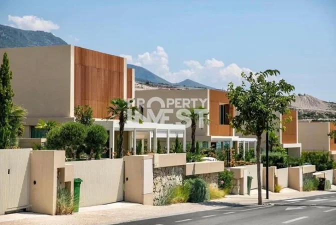 Dhermi - Palase, shitet Vile 2 Katshe , 220 m² 1.500.000 € 