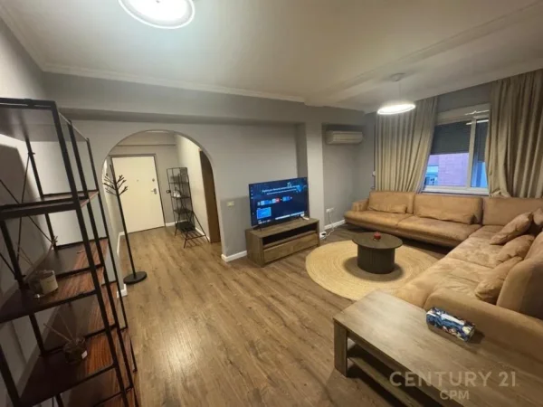 Tirane, shes apartament 2+1 , 102 m² 357.000 € (Ish Blloku)