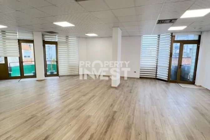 Tirane, jepet me qera zyre Kati 3, 100 m² 1.650 € (Sheshi Willson)