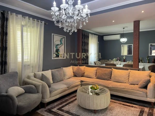 Durres, shitet Vile 2 Katshe Kati 2, 155 m² 170.000 € (SPITALLE)