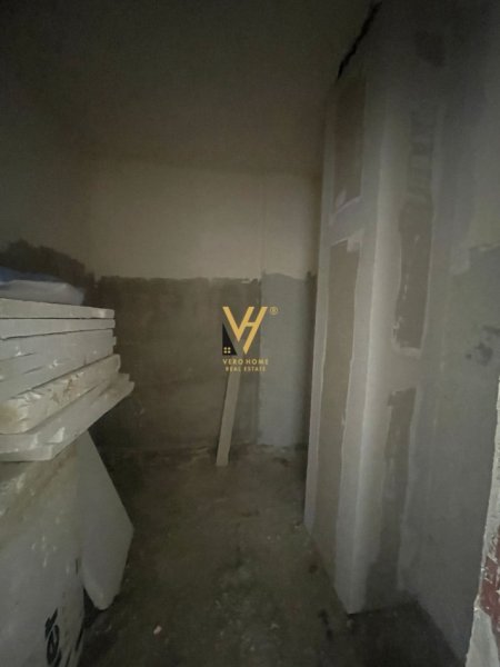 Tirane, shitet apartament 2+1+Ballkon Kati 2, 86 m² 191.250 € (RRUGA E ELBASANIT)