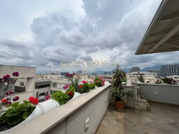 Tirane, jepet me qera apartament 1+1+Aneks+Ballkon Kati 5, 154 m² 1.400 € (Neom115965)