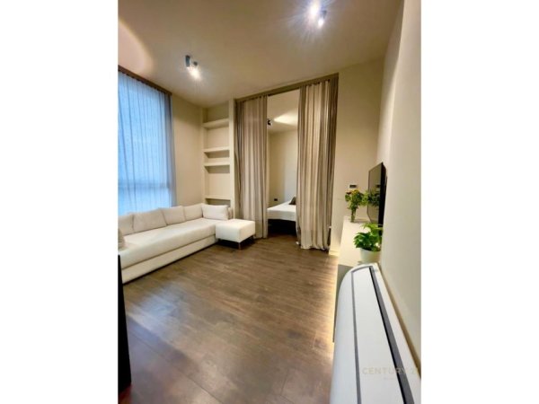 Tirane, jepet me qera apartament 2+1 Kati 2, 150 m² 750 € (Mine Peza)