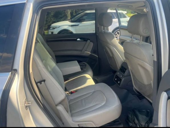 Shqiperi, shes SUV | Xhip Audi Q7 Nafte, gri metalizato automatik Klima 200.000 km 11.000 €