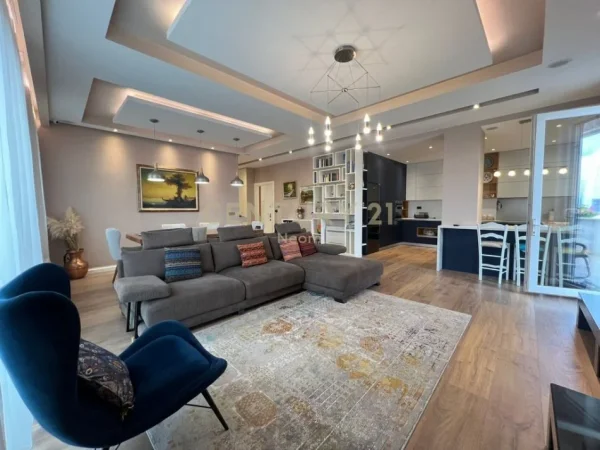 Tirane, jap me qera apartament (PENTHOUSE) 1+1+POST PARKIMI+VERANDE , 154 m² 1.400 € (Liqeni i Tiranës)