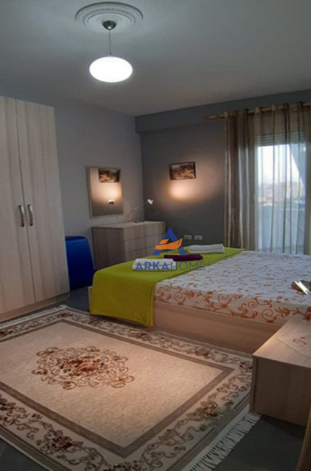 Tirane, jepet me qera apartament 1+1+Ballkon Kati 4, 70 m² 500 € 