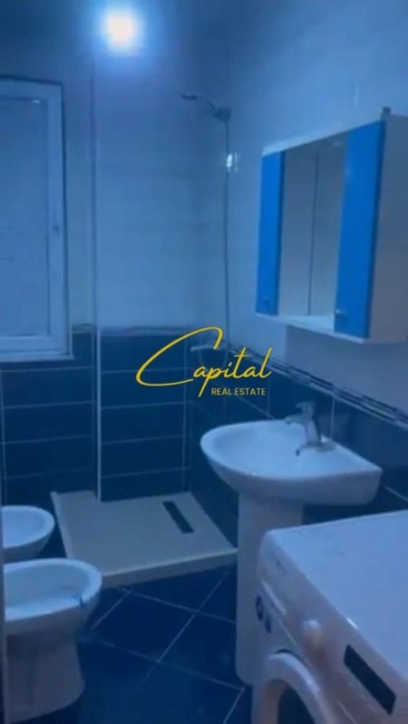 Tirane, jepet me qera apartament 1+1 Kati 7, 65 m² 400 € (ASTIR)