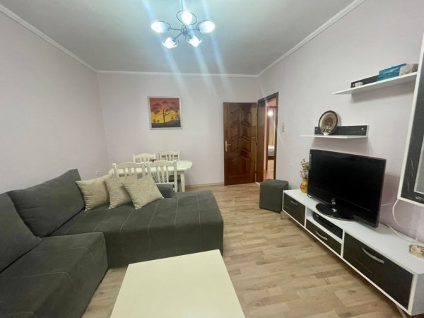 APARTAMENT  2+1 ME QIRA   500 € DIPLOMAT 2