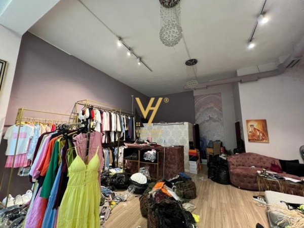 Tirane, jepet me qera dyqan Kati 0, 60 m² 700 € (RRUGA MARGARITA TUTULANI)