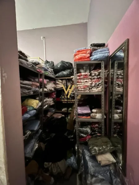 Tirane, jepet me qera dyqan Kati 0, 60 m² 700 € (RRUGA MARGARITA TUTULANI)