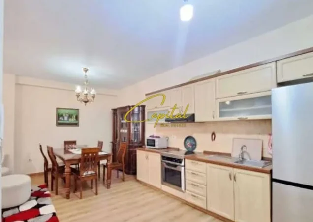 Tirane, jepet me qera apartament 2+1 Kati 6, 110 m² 700 € (RRUGA E KAVAJES)