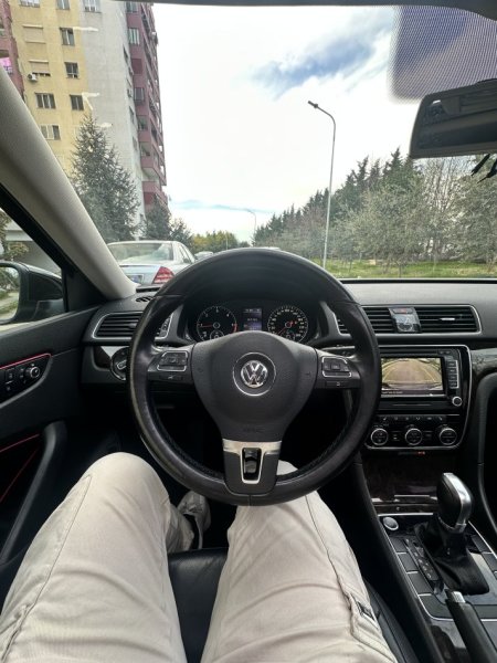 Tirane, shes makine Volkswagen passat Nafte, e zeze automatik Kondicioner 9.200 €