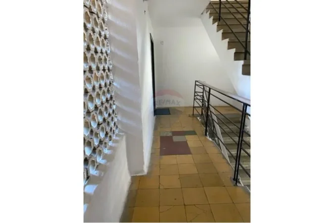 Tirane, jepet me qera apartament 2+1 , 78 m² 450 € (Muhamet Gjollesha)