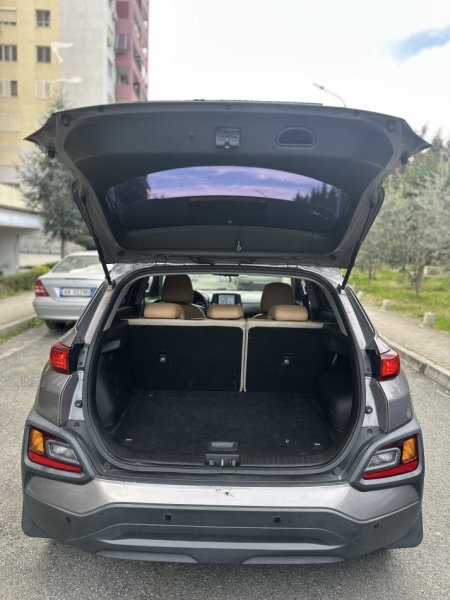 Tirane, shes makine Hyundai Nafte, gri metalizato automatik Kondicioner 12.900 €