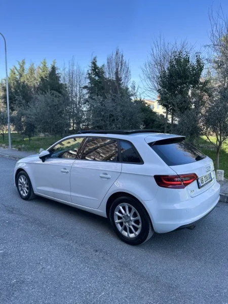 Tirane, shes makine Audi a3 Nafte, e bardhë automatik Kondicioner 10.900 €