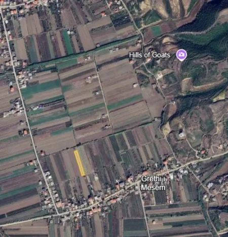 Spille, shitet toke ne bregdet , 2.100 m² 62.000 € (Spille,Kavaje)