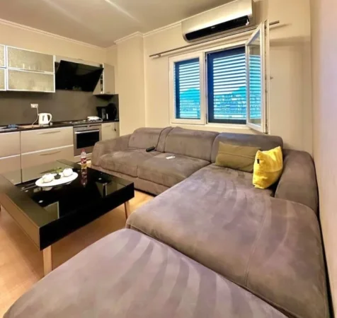Tirane, shitet apartament 2+1 Kati 6, 100 m² 194.000 € (21 dhjetori)