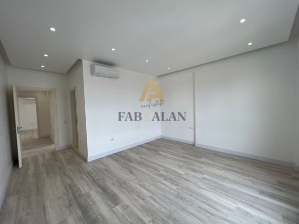 Tirane, shitet 3+1+2 Kati 8, 165 m² 454.000 € (Komuna e Parisit, Kika 2)