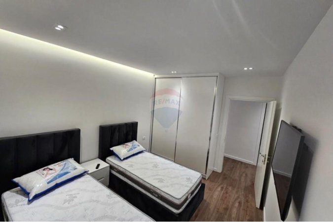 Tirane, jepet me qera apartament 2+1+Aneks+Ballkon Kati 5, 104 m² 1.000 € (Myslym Shyri)