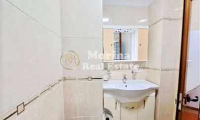 Tirane, jepet me qera apartament 2+1 Kati 9, 104 m² 700 € (Rruga e Kavajes)
