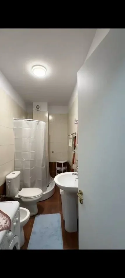 Shqiperi, jepet me qera apartament 2+1 Kati 6, 90 m² 500 € (Komuna parisit)