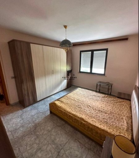 Tirane, jepet me qera apartament 1+1 Kati 4, 60 m² 400 € (ALI DEMI)