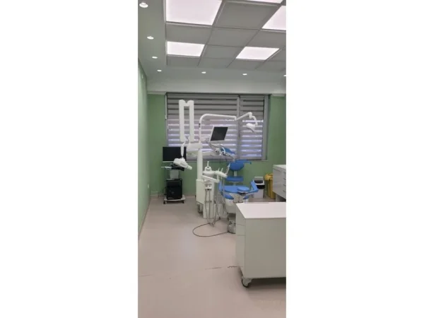 Tirane, jepet me qera ambjent biznesi , 132 m² 1.600 € (Kongresi Manastirit)