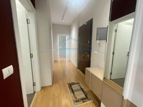 Tirane, jepet me qera apartament 2+1 Kati 3, 90 m² 750 € 
